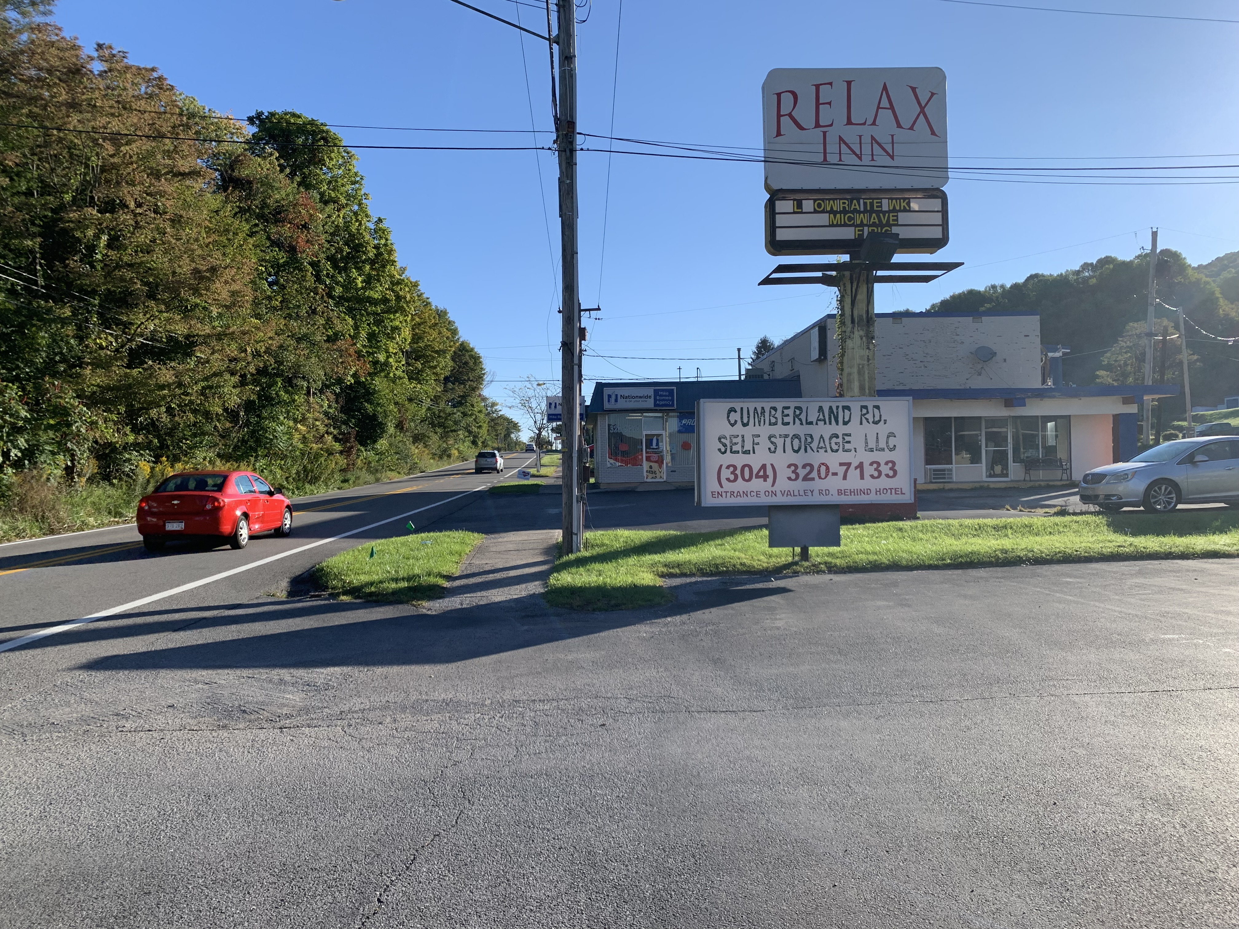 Cumberland Road Self Storage Sign